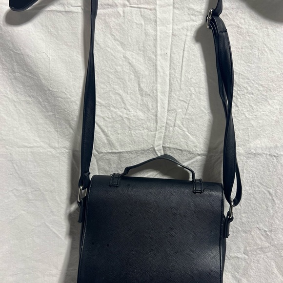 Black brandy Melville purse - Picture 5 of 7